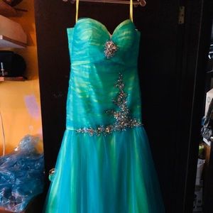 New Tulle/Satin Green/Aqua Prom Dress Sz 6